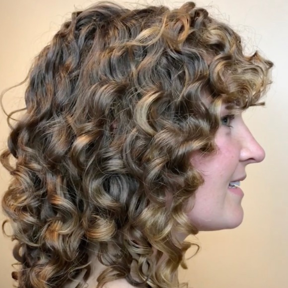 Meet your Posher, Stephanie - Picture 1 of 1